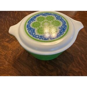 Vintage Pyrex 473 Verde Green 1 Quart Casserole Dish with Decorated Opal Lid